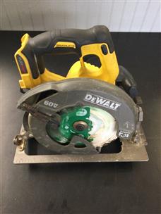 Dewalt flexvolt 60v online max circular saw dcs575b